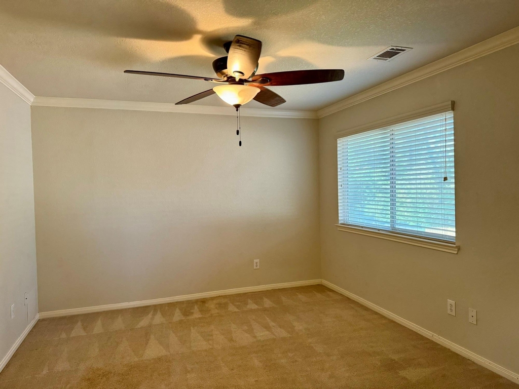 202 Almond Drive - Photo 13