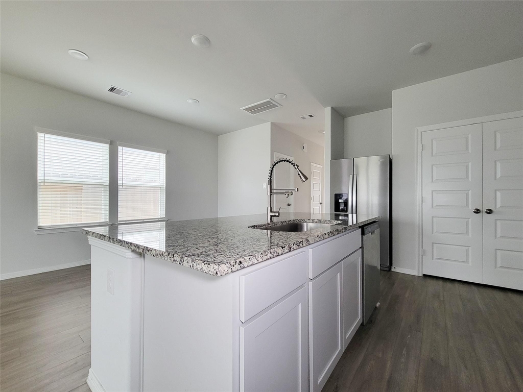 23330 Kinsfolk - Photo 14