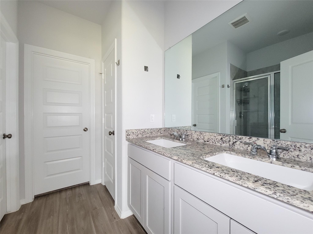 23330 Kinsfolk - Photo 21