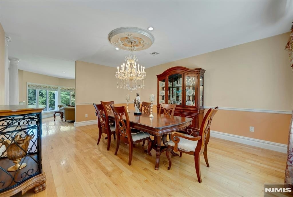 252 Mabel - Photo 10