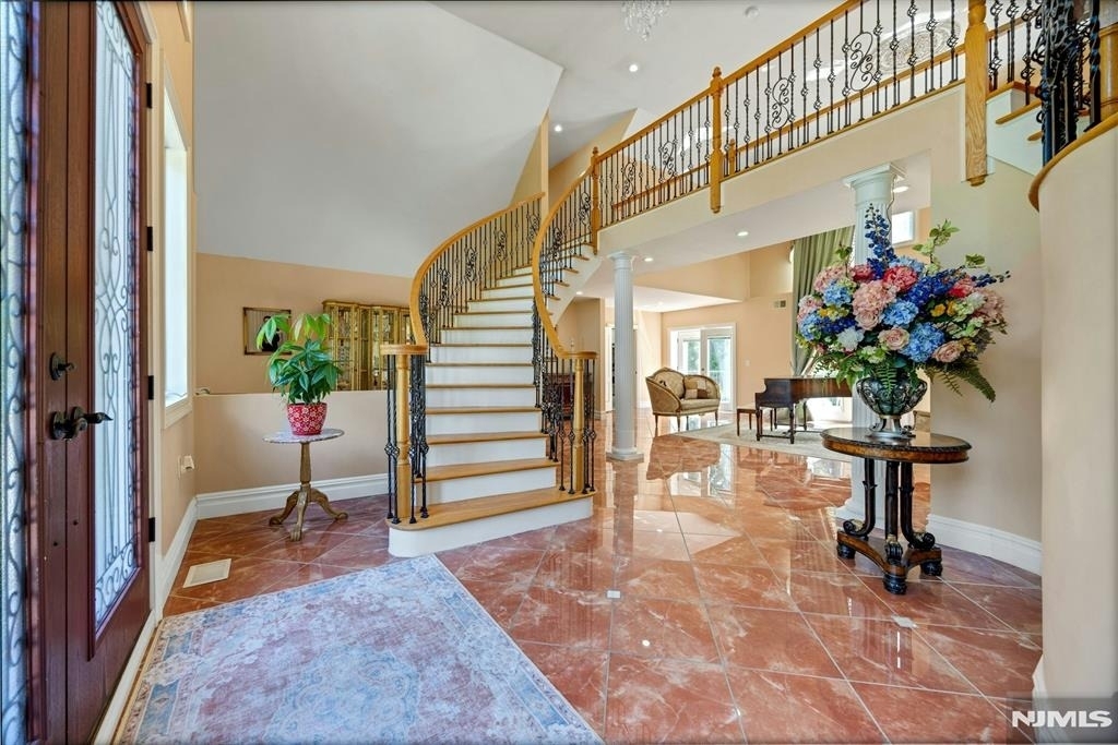 252 Mabel - Photo 5