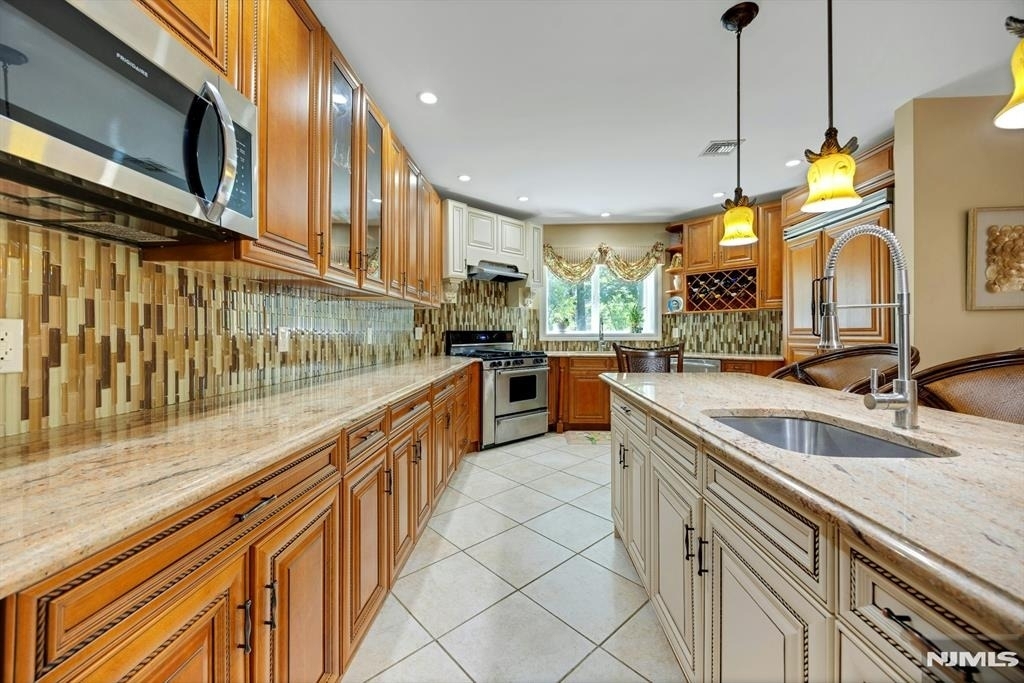 252 Mabel - Photo 12