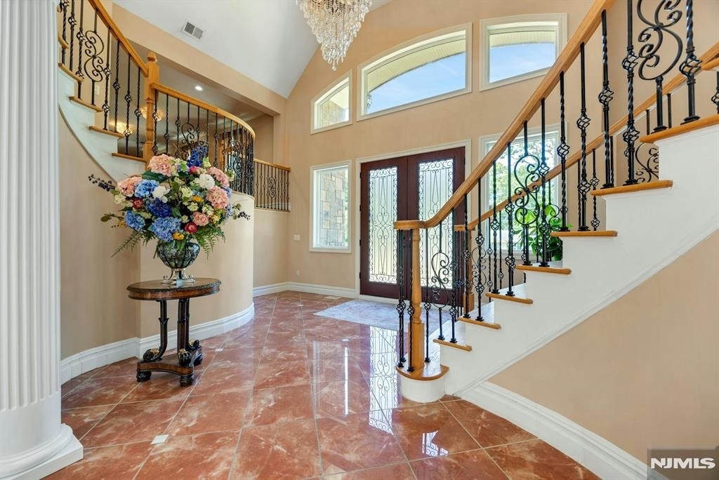252 Mabel - Photo 4