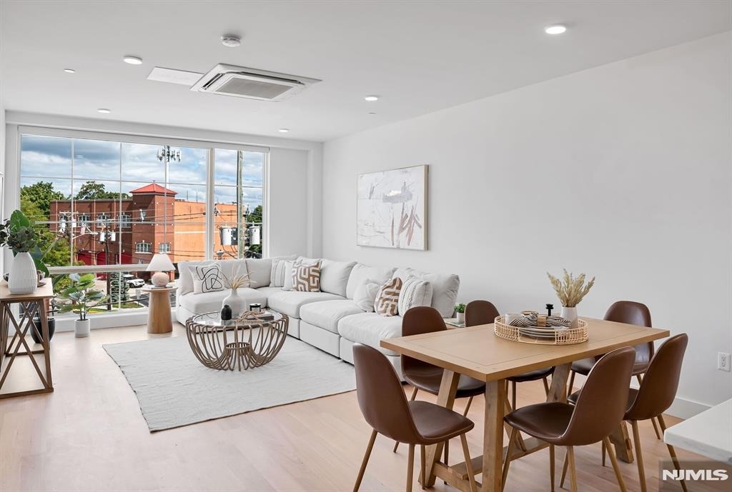 35 Jefferson - Photo 1