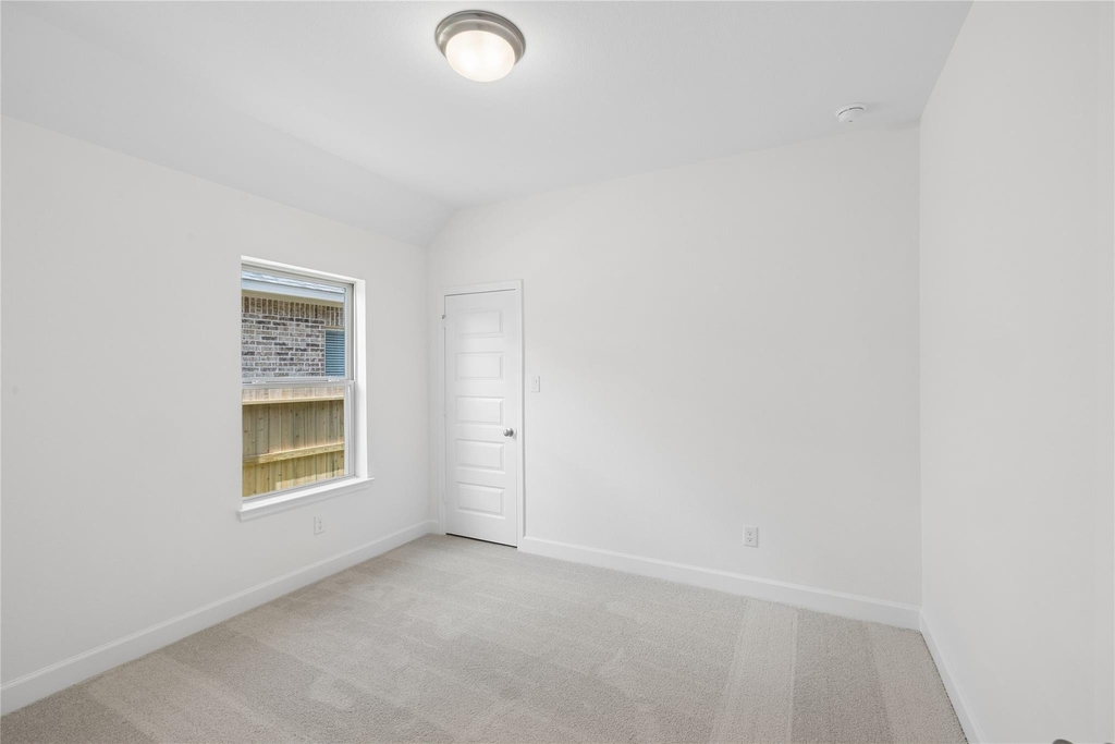 29934 Stony Forest Drive - Photo 17