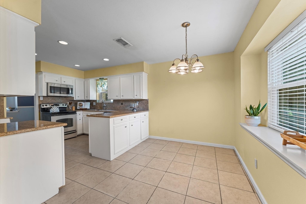 427 Whitecap Drive - Photo 5