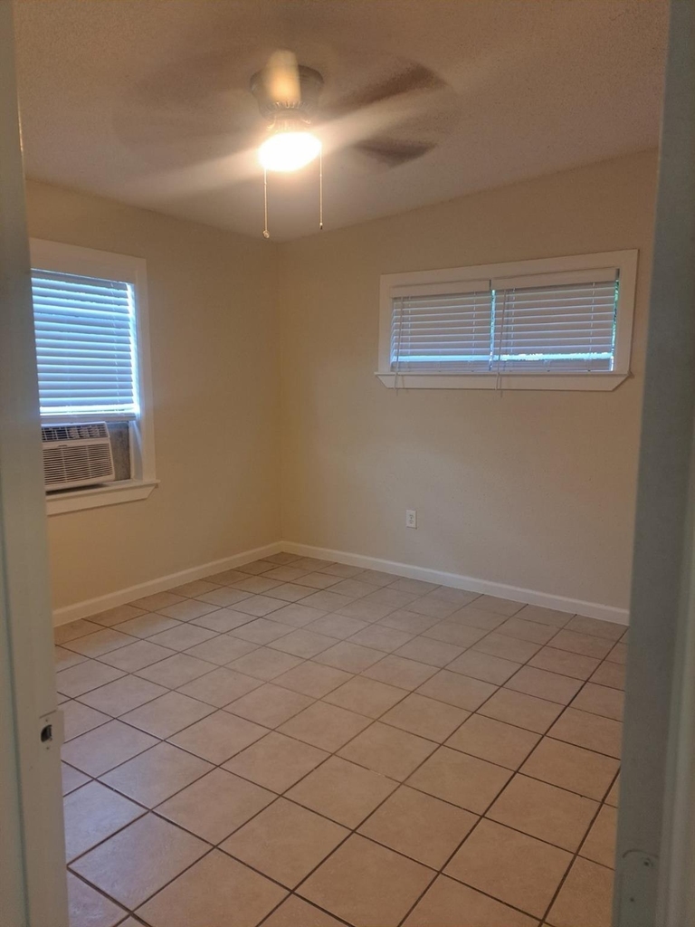 3357 Frick Road - Photo 4