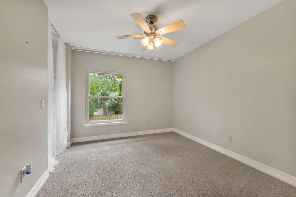 27 W Stony Bridge Court - Photo 18