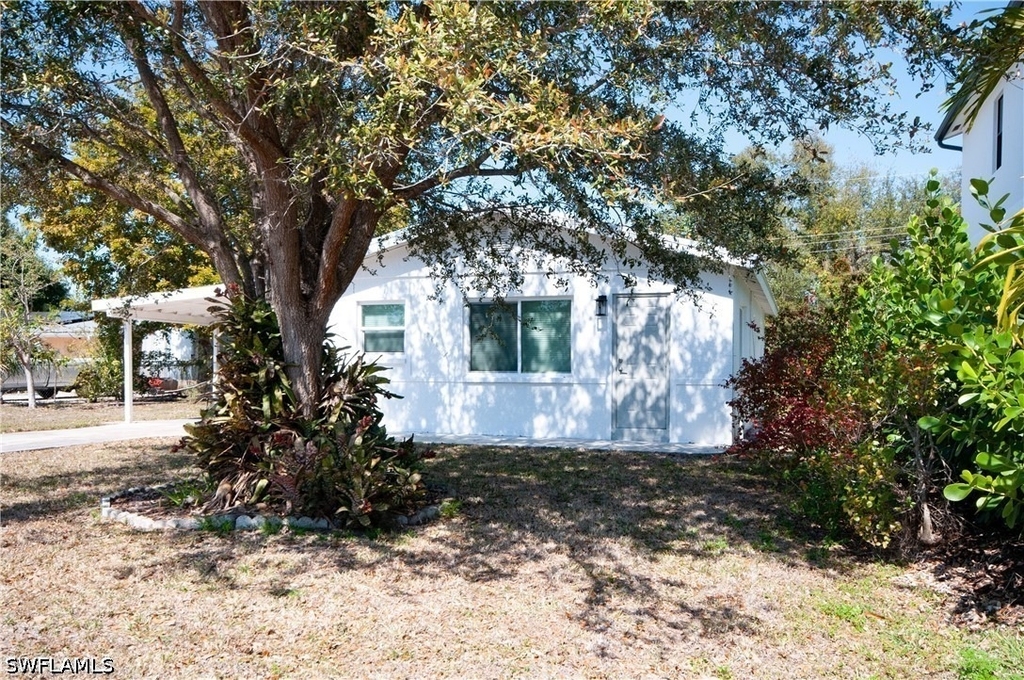 2685 Van Buren Avenue - Photo 1