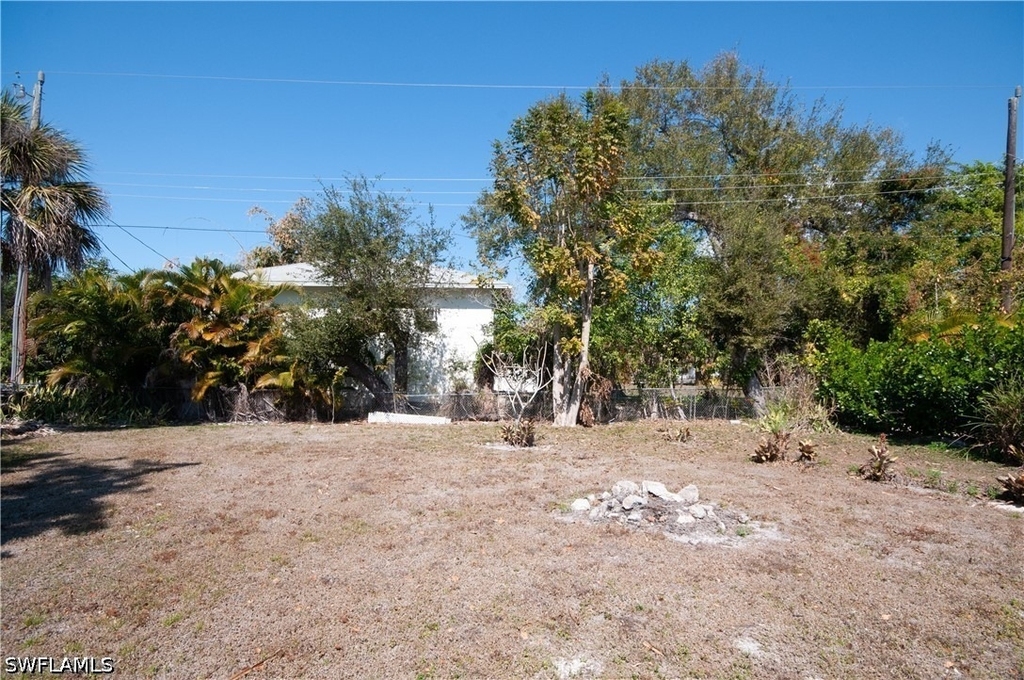 2685 Van Buren Avenue - Photo 14