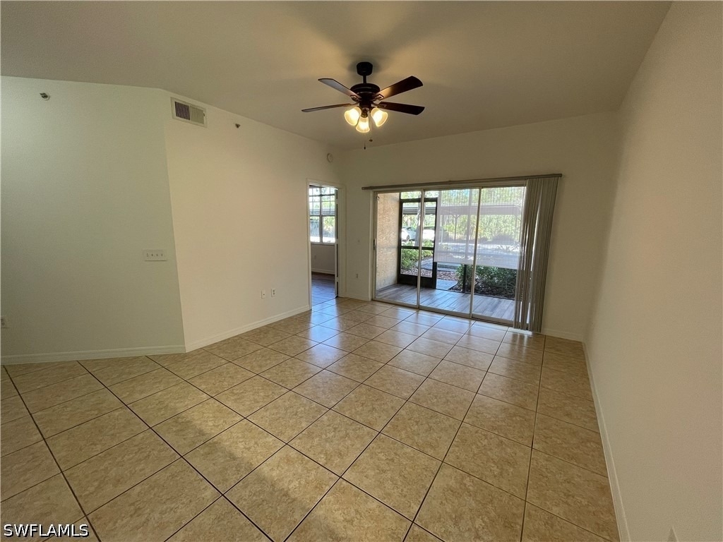 7915 Preserve Circle - Photo 0