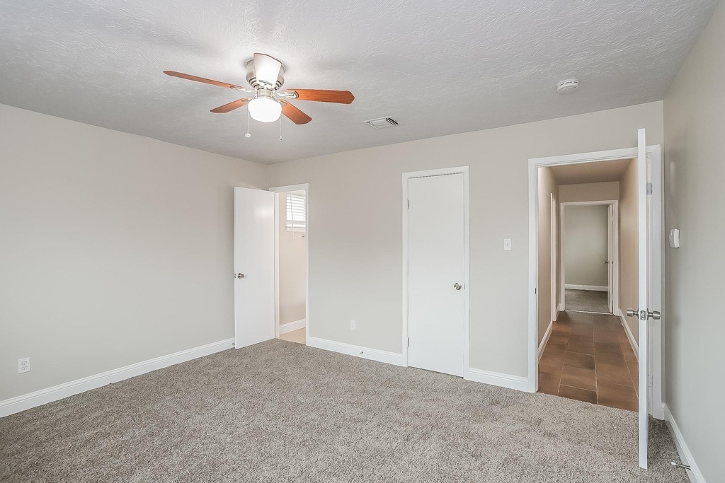 10819 Sagewind Drive - Photo 6