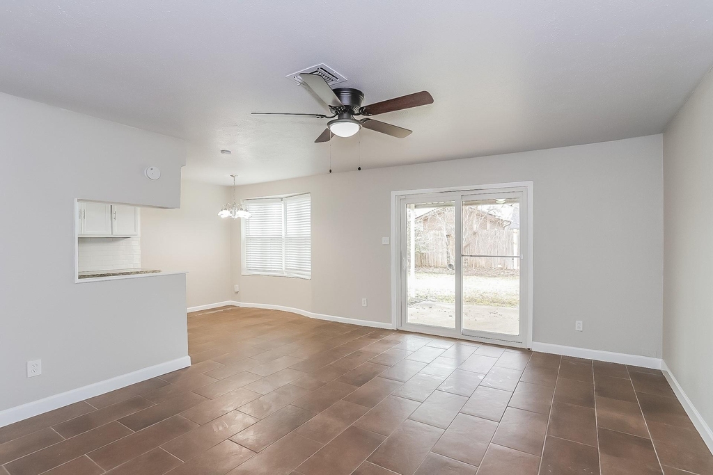 10819 Sagewind Drive - Photo 2