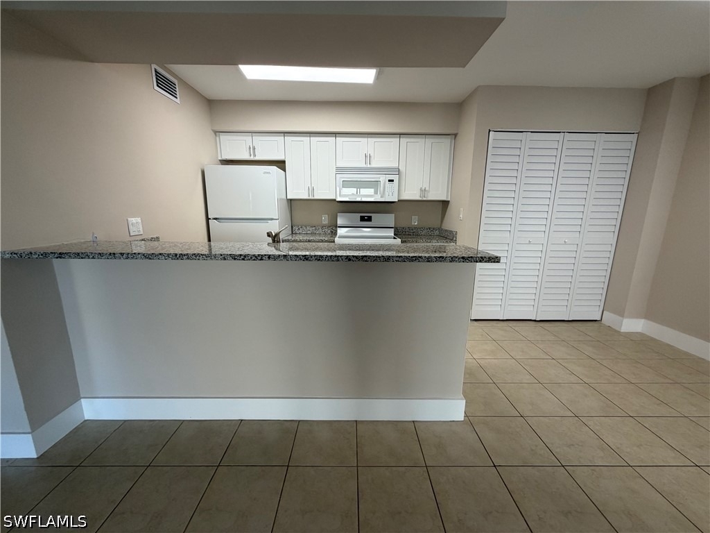 5317 Summerlin Road - Photo 3