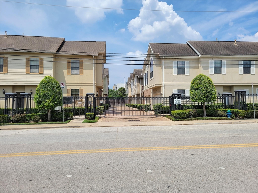 2927 Clinton Drive - Photo 23