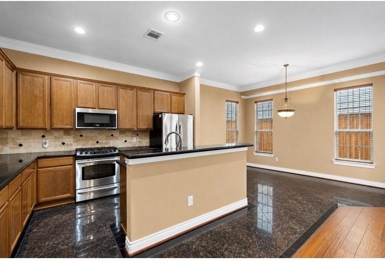 2927 Clinton Drive - Photo 8