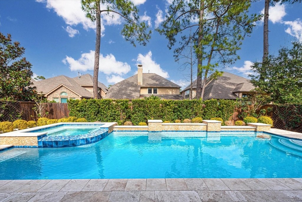 6 Camplight Court - Photo 0