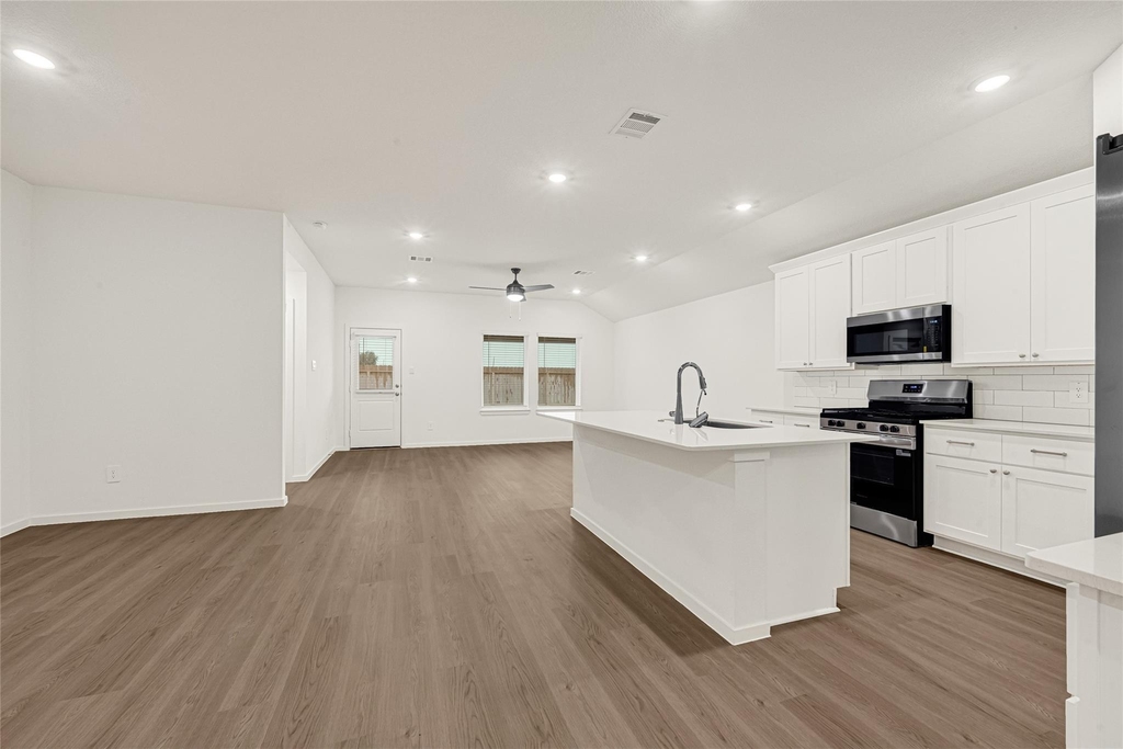 9114 Sunset Marina Way - Photo 9