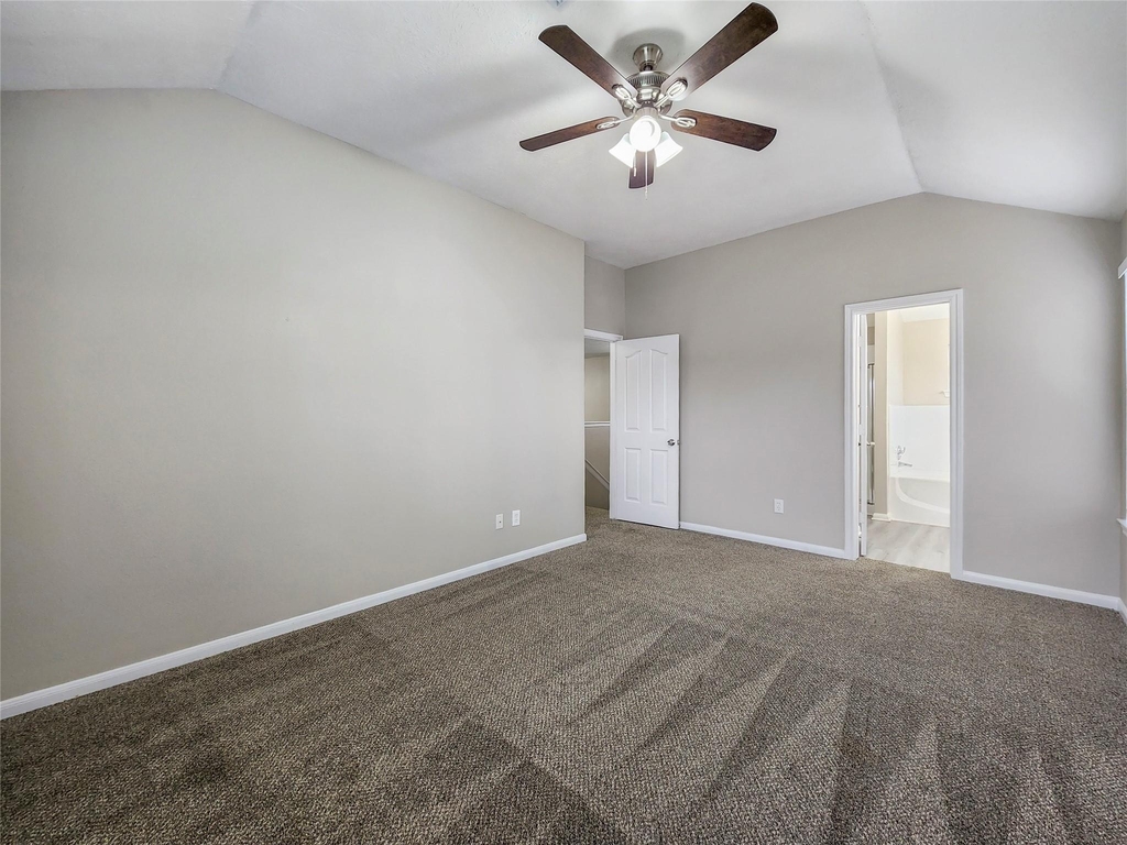 11906 Cottonwood Lane - Photo 5