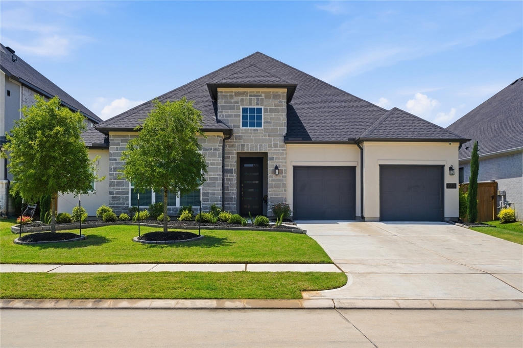 13715 Aventino Pointe Drive - Photo 0