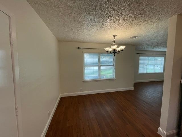 1805 Wycliffe Drive - Photo 4