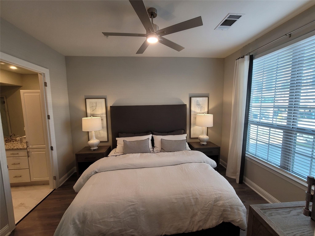 2111 Austin Street - Photo 12
