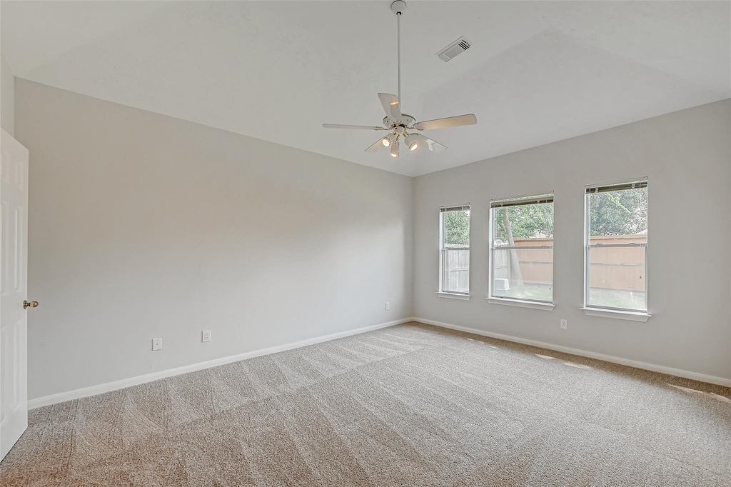 4126 Surreydon Drive - Photo 15