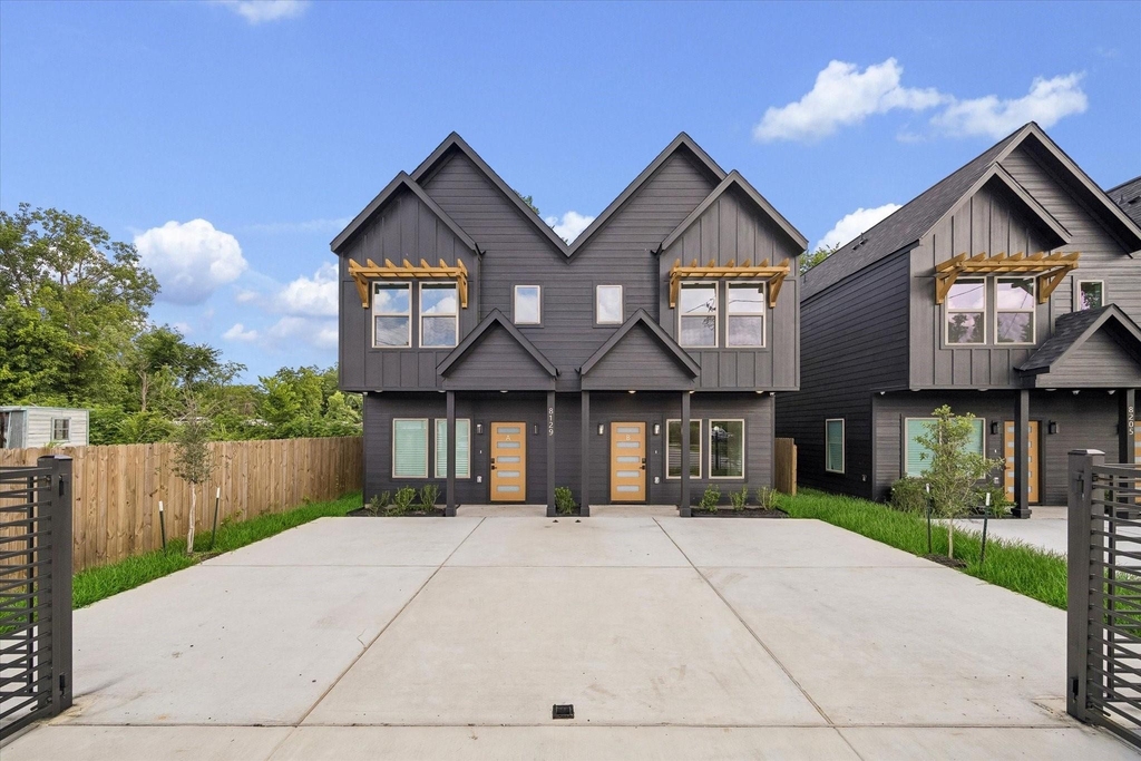 8129 Safebuy Street - Photo 9