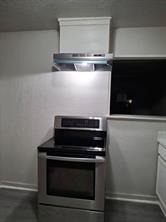 5401 Doolittle Boulevard - Photo 0