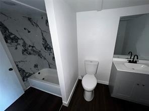 5401 Doolittle Boulevard - Photo 10