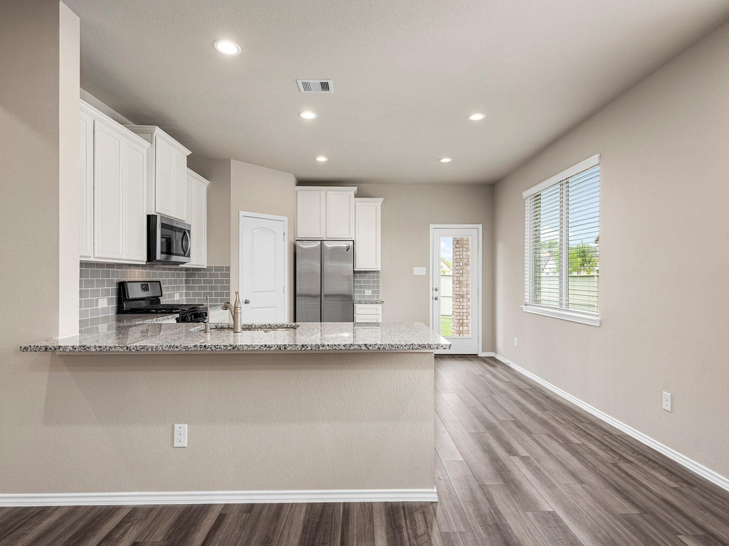 9278 Inland Leather Lane - Photo 7