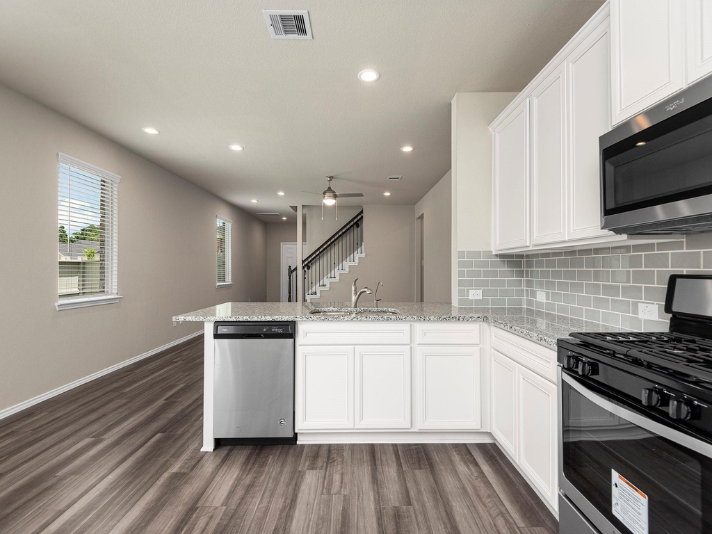 9278 Inland Leather Lane - Photo 6