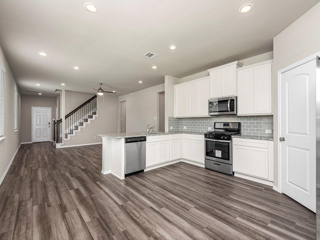 9278 Inland Leather Lane - Photo 8