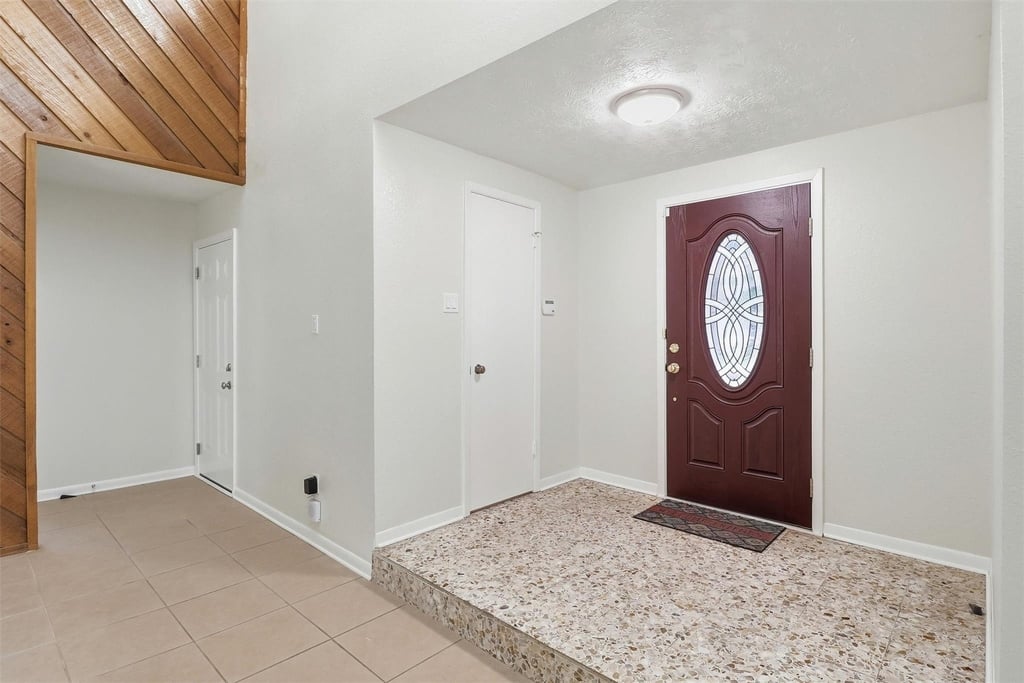 22411 Waynoka Road - Photo 4