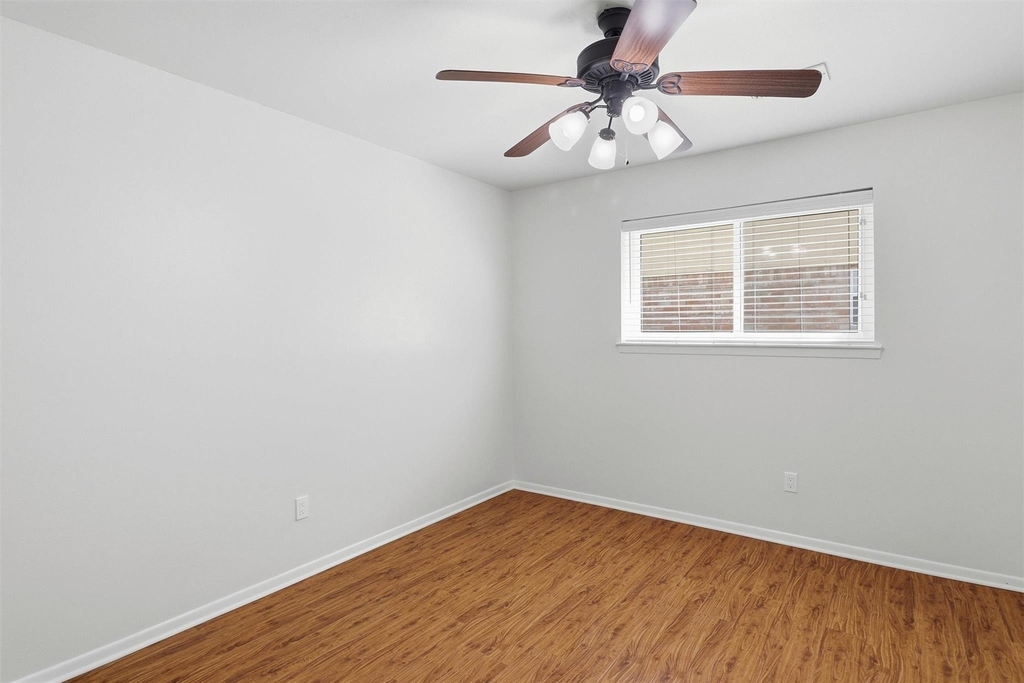 22411 Waynoka Road - Photo 27