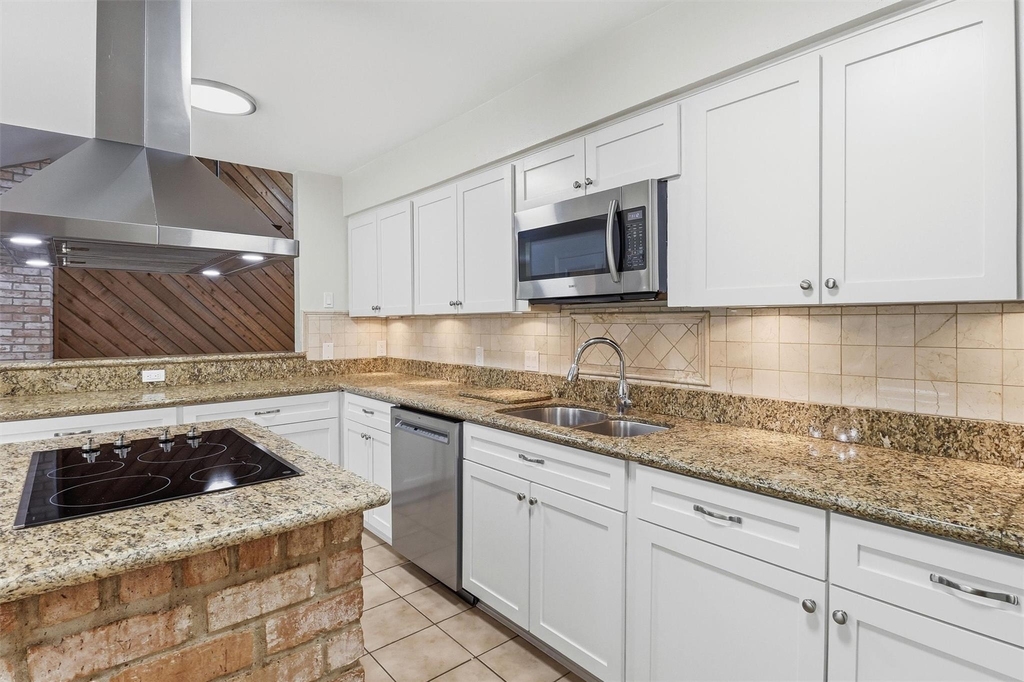 22411 Waynoka Road - Photo 11