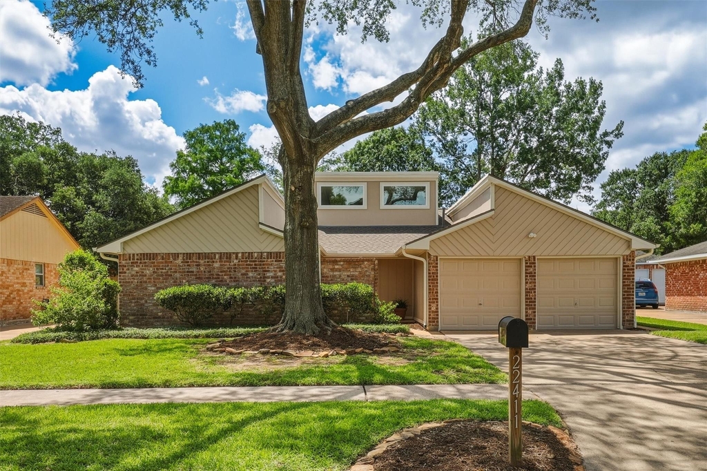 22411 Waynoka Road - Photo 0