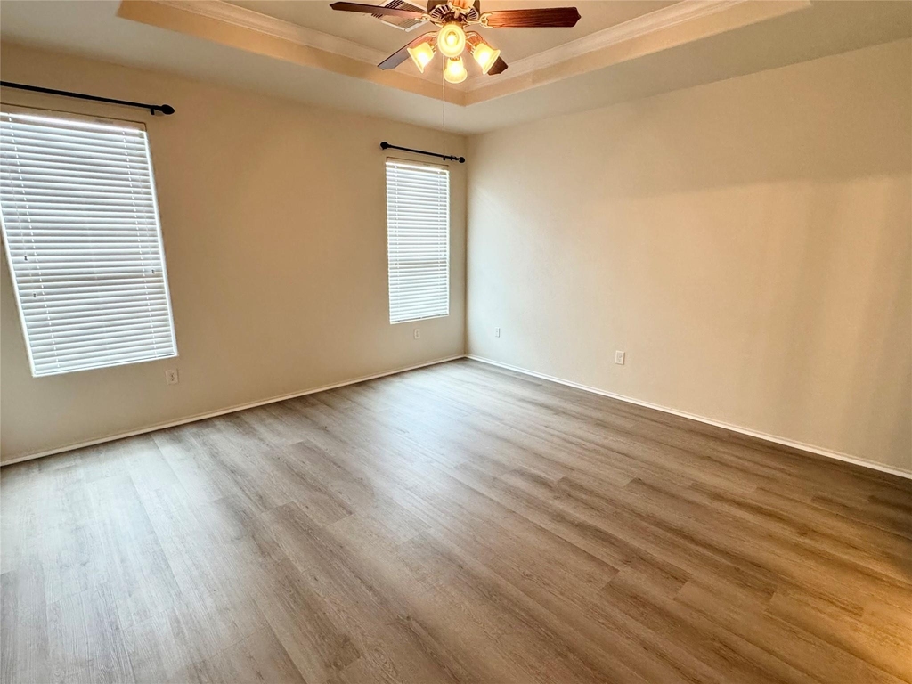 1331 S Maple Drive - Photo 13