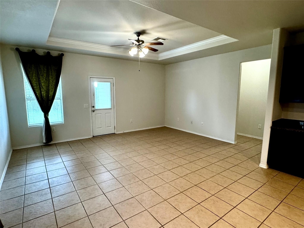 1331 S Maple Drive - Photo 11