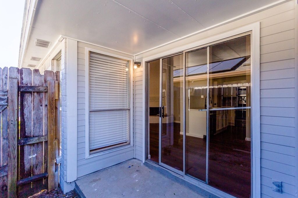 5115 Beaverhollow Drive - Photo 12