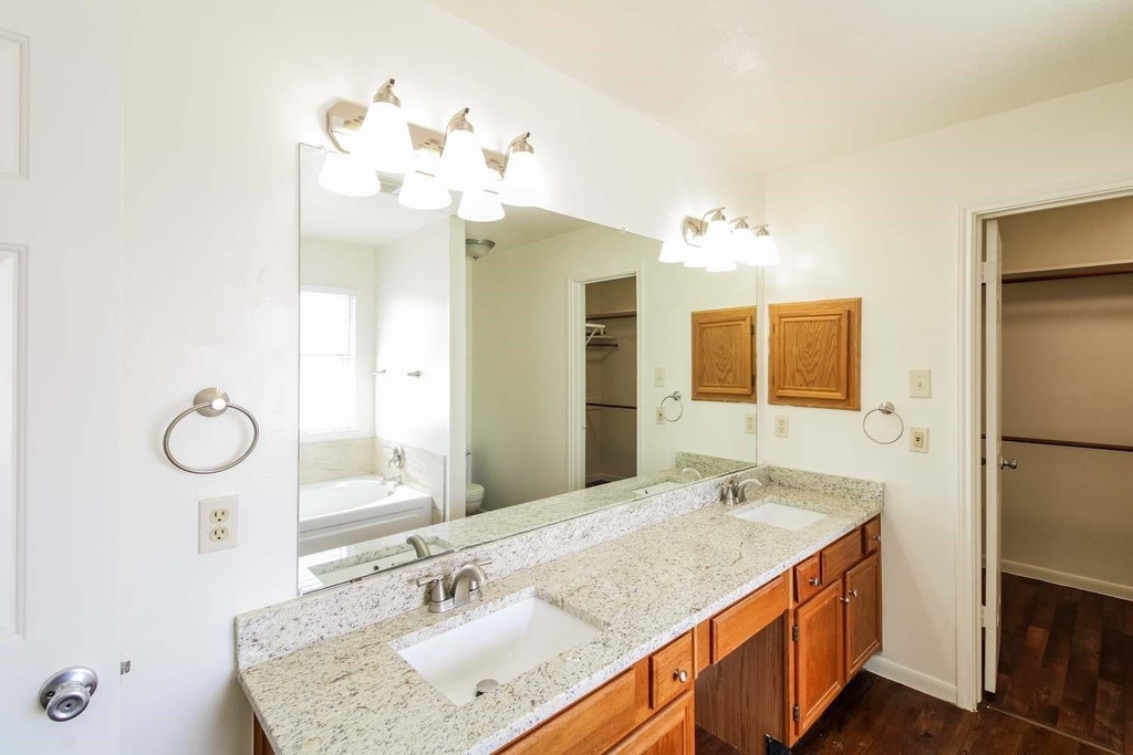 4409 Spoonbill Drive - Photo 10