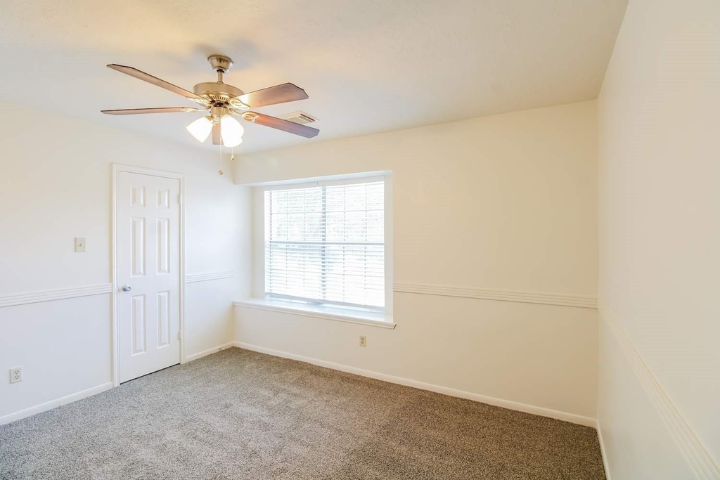 4409 Spoonbill Drive - Photo 8