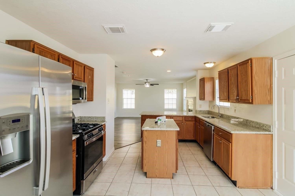4409 Spoonbill Drive - Photo 7