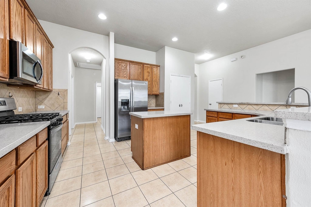 927 Hannah Falls Lane - Photo 14