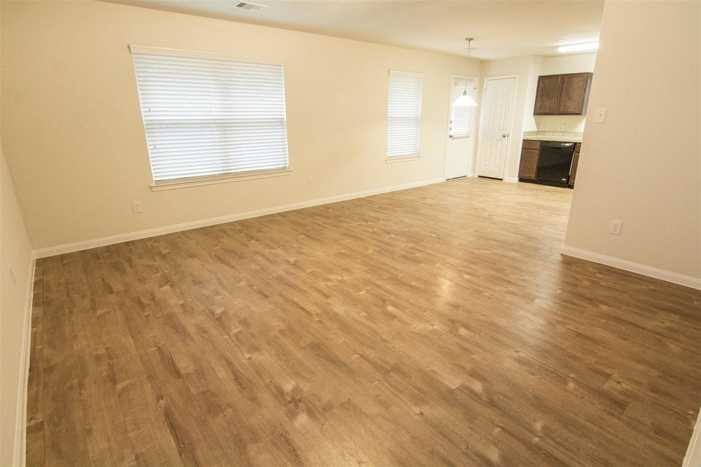 734 N Ella Creek Drive - Photo 5