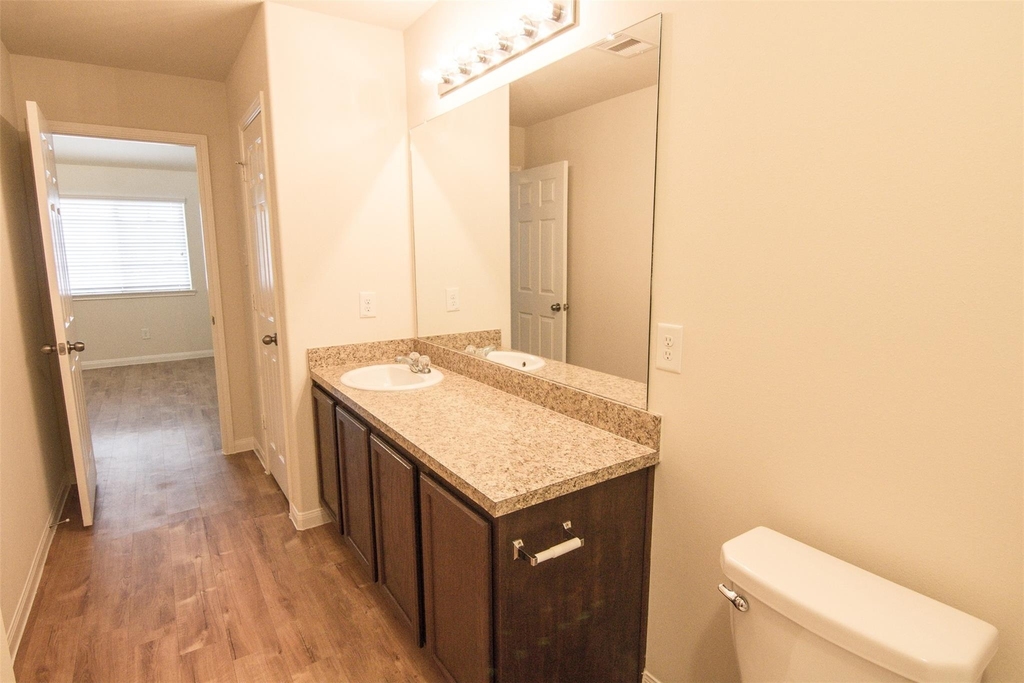 734 N Ella Creek Drive - Photo 9