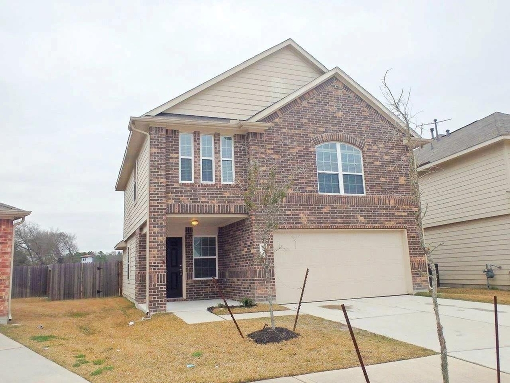 734 N Ella Creek Drive - Photo 0