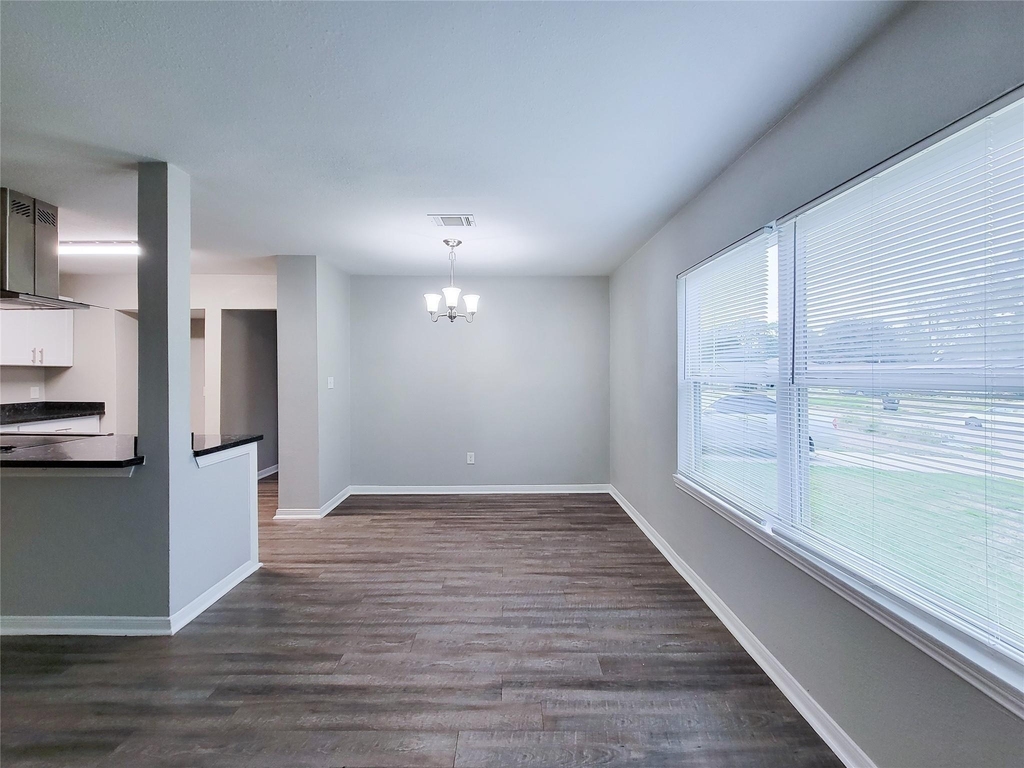 5242 Keystone Street - Photo 8
