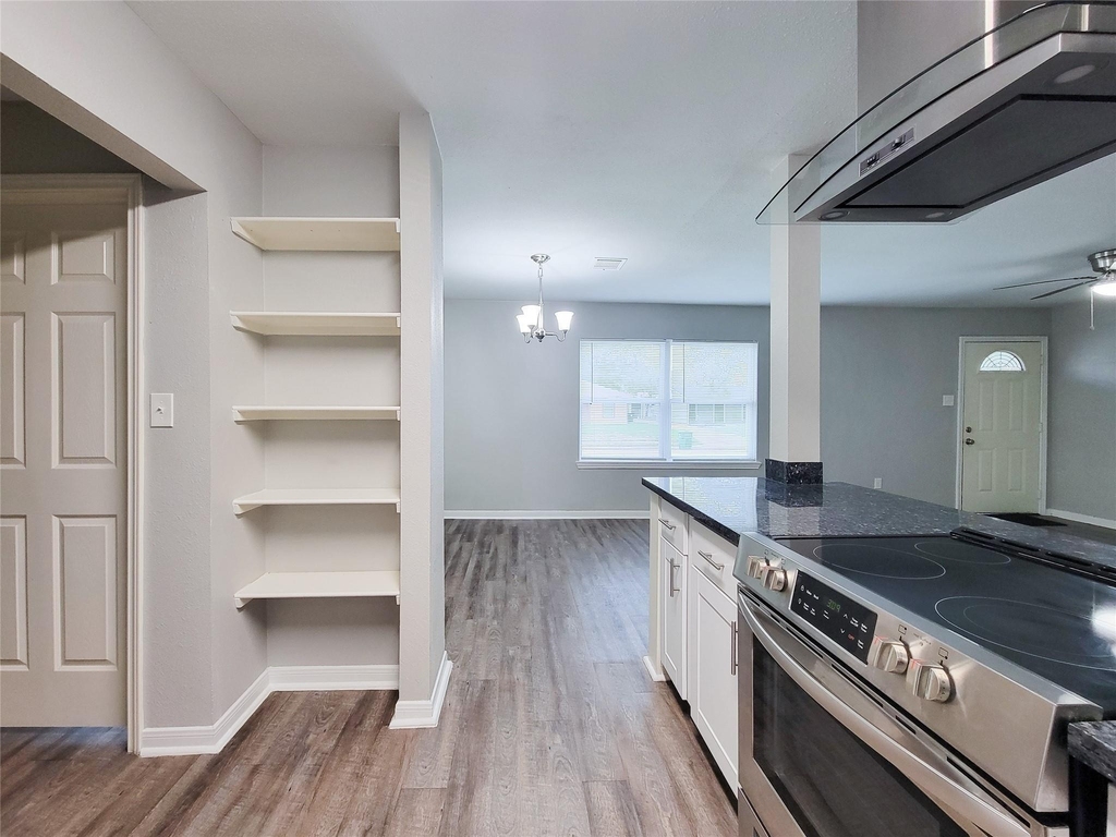 5242 Keystone Street - Photo 10