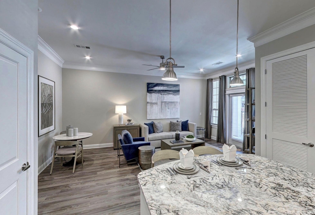 2111 Austin Street - Photo 1